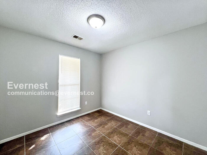 Building Photo - 3455 Lynnfield Cove