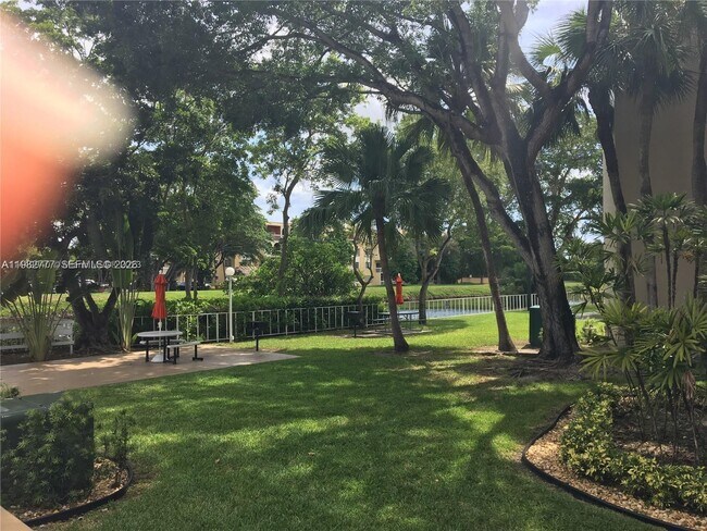 Building Photo - 7765 SW 86th St