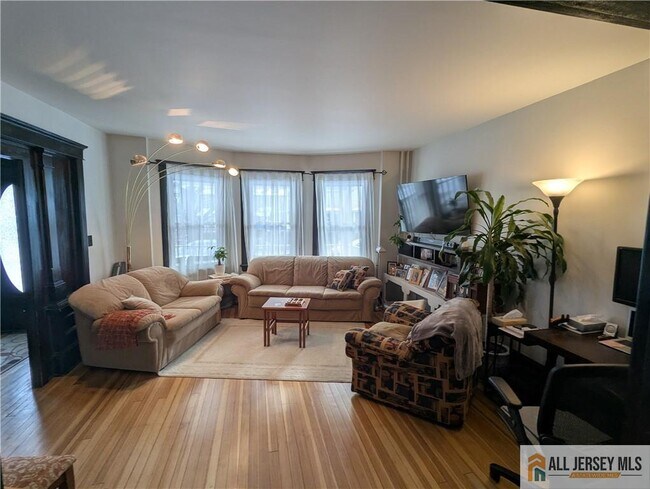 Building Photo - 5 Northside Ave