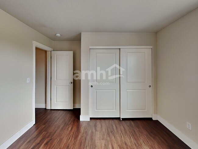 Building Photo - 1390 Alpine Lakes St SE