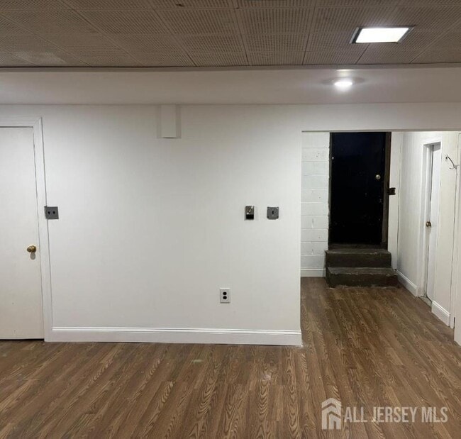 Building Photo - 149 Ethel St