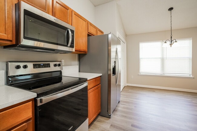 Building Photo - 2680 Creek Ridge Dr