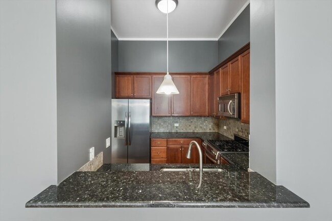 Building Photo - 450 E Waterside Dr