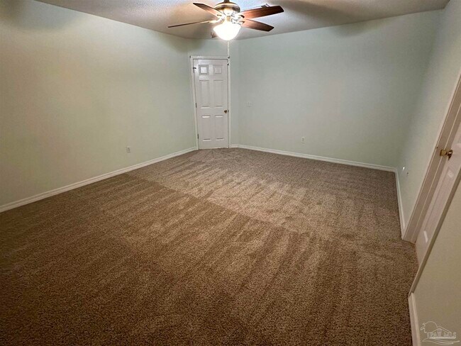 Building Photo - 317 Mizzen Ln
