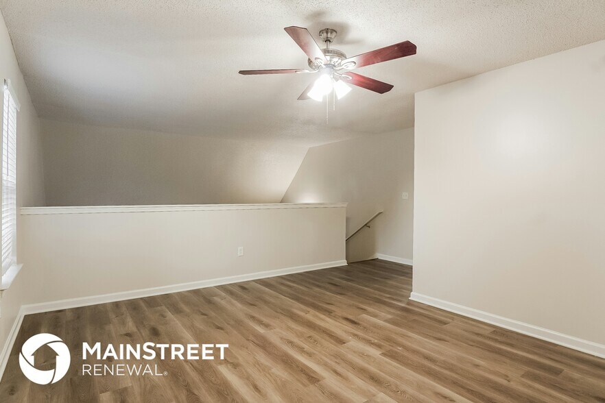 Building Photo - 113 Jasmine Dr