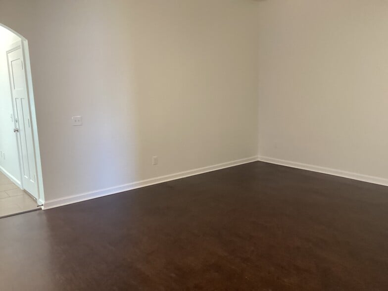 Building Photo - 11217 NW 102nd St