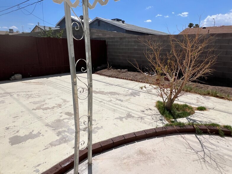 Building Photo - 252 Mojave Ln