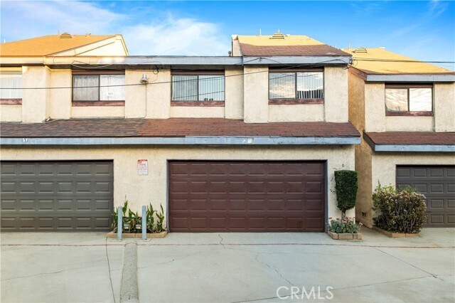 Primary Photo - 9471 Cortada St