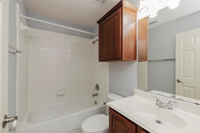 Building Photo - 12422 Daimler Dr