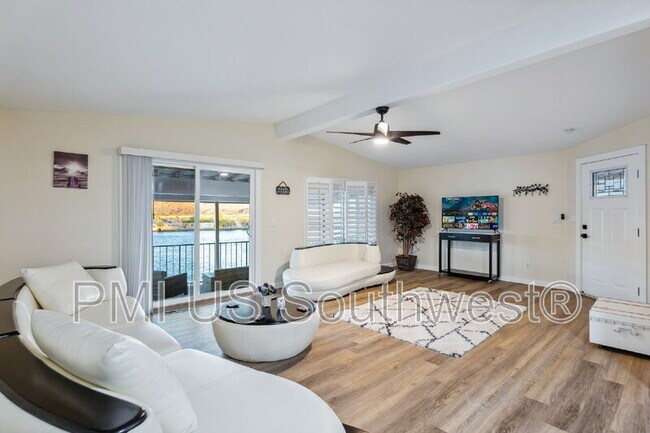 Building Photo - 437 Riverfront Dr