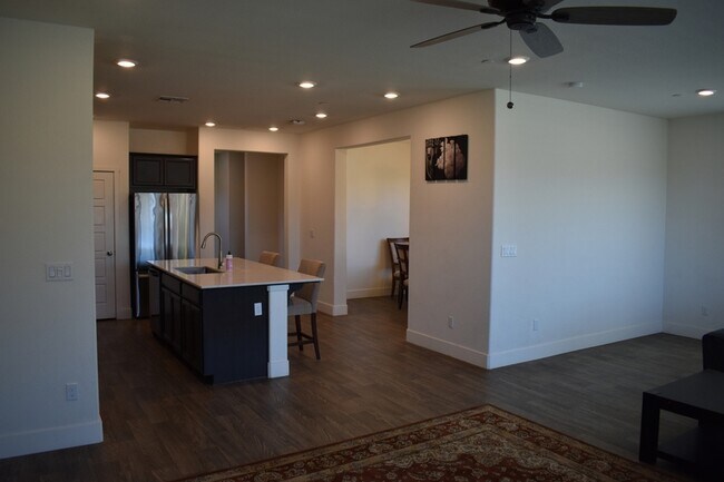 Building Photo - 2375 Explorador Dr