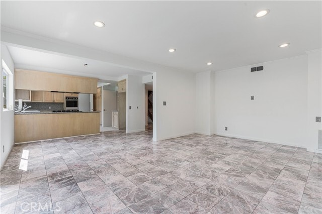 Building Photo - 2396 Venus Dr