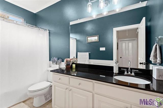 Building Photo - 13009 Roundlake Dr