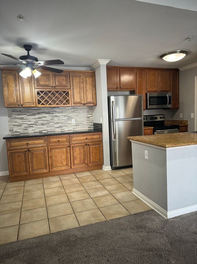 Building Photo - 2 Bedroom 2 Bathroom Condo in Corona Hills...