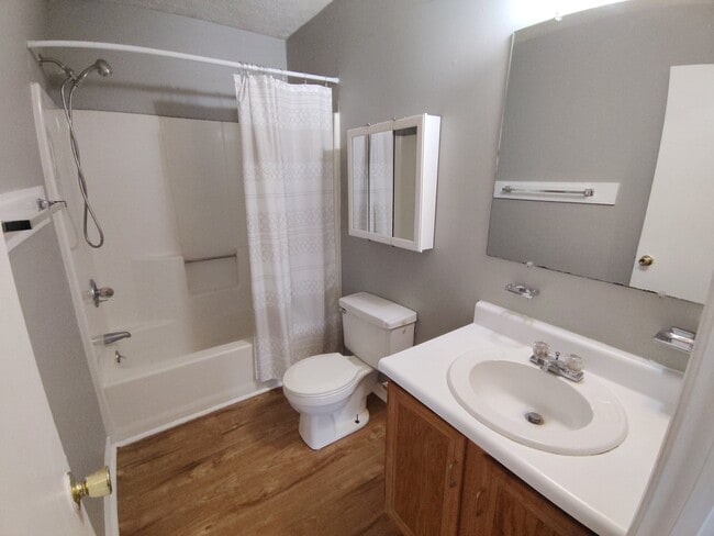 Building Photo - 57 Ferguson Dr