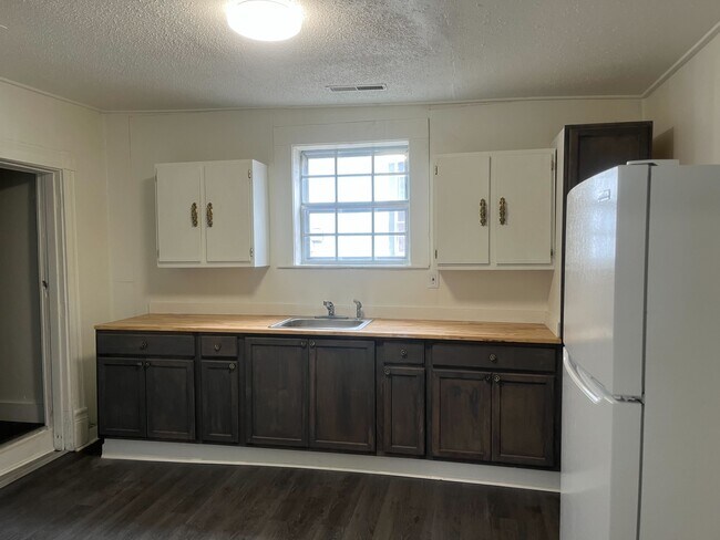 Building Photo - 4902 13th Ave