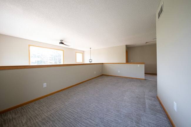 Building Photo - 9679 Alvarado Ln N