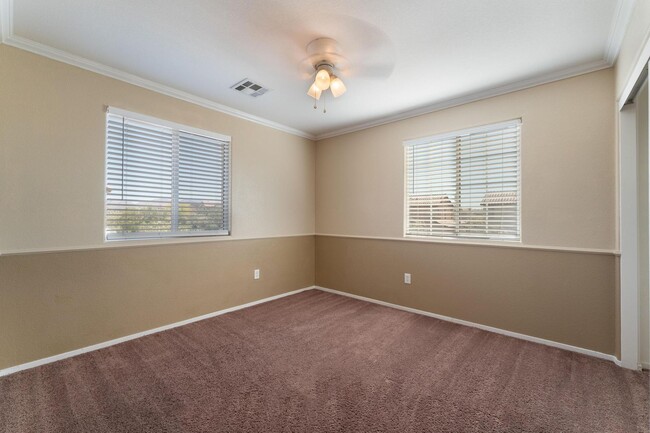 Building Photo - Gated Community  Home