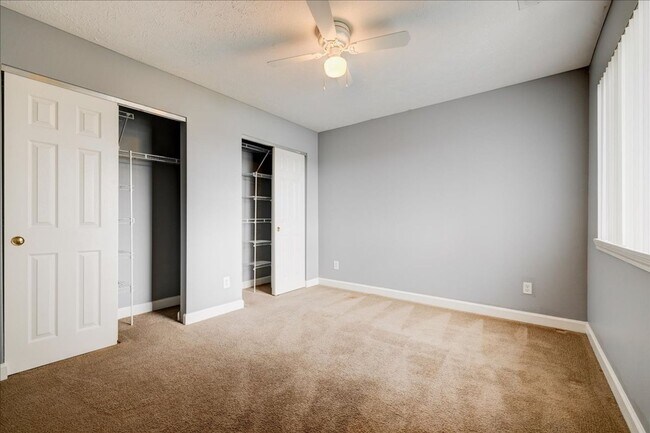 Building Photo - 3 bedroom 2 Bath Large Apartment Home $1,569/mo Rent