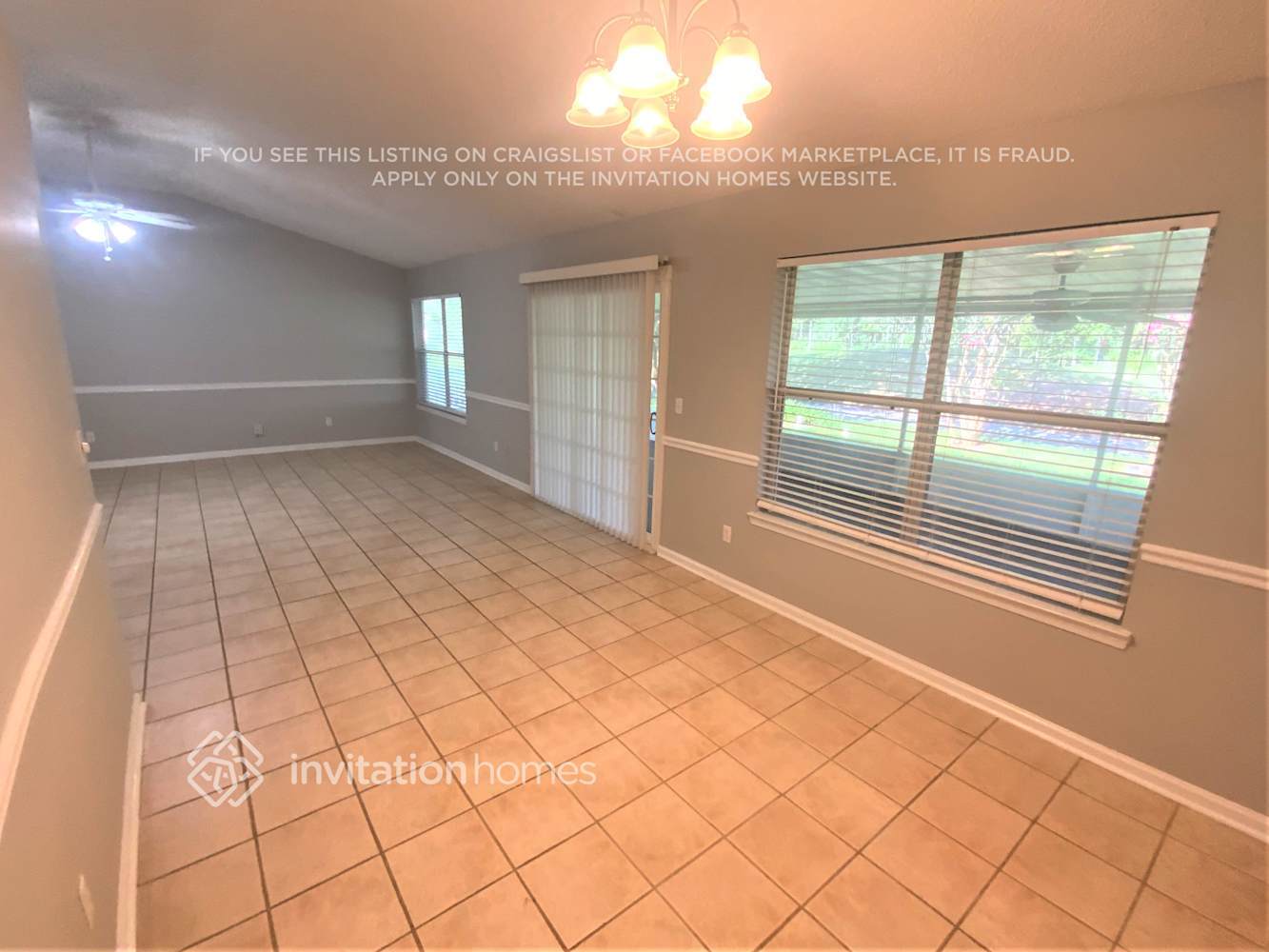 Building Photo - 5666 Plum Hollow Dr W