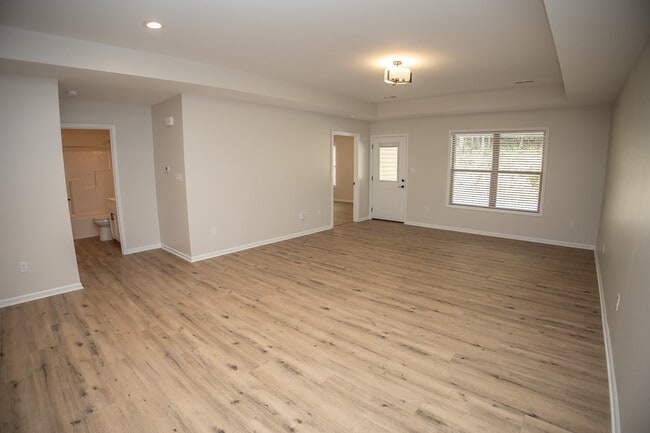 Building Photo - 824 El Dorado Dr