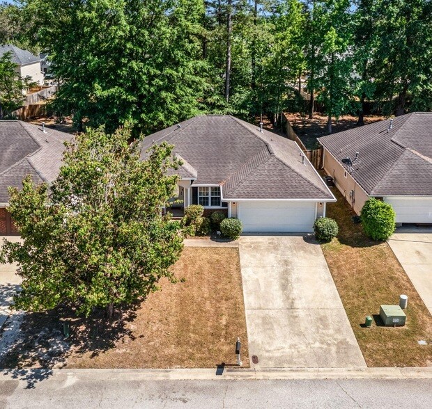 Building Photo - 2056 Sylvan Lake Dr