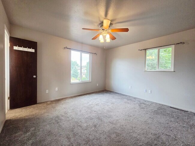 Building Photo - 250 Dolomite Dr