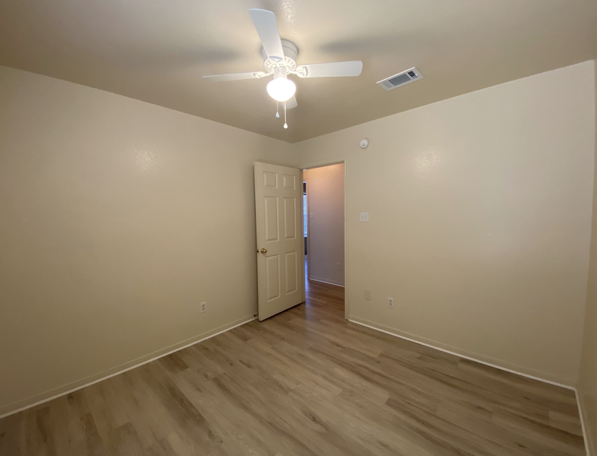 Building Photo - 3402 Cantabrian Dr