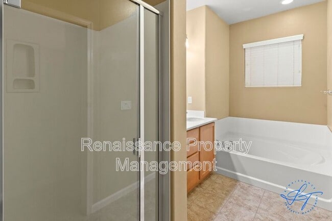 Building Photo - 194 S Veracruz Pl