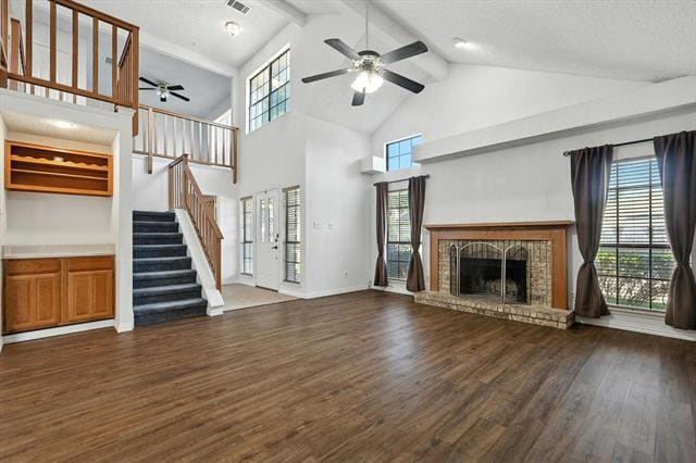 Building Photo - 990 Acorn Dr