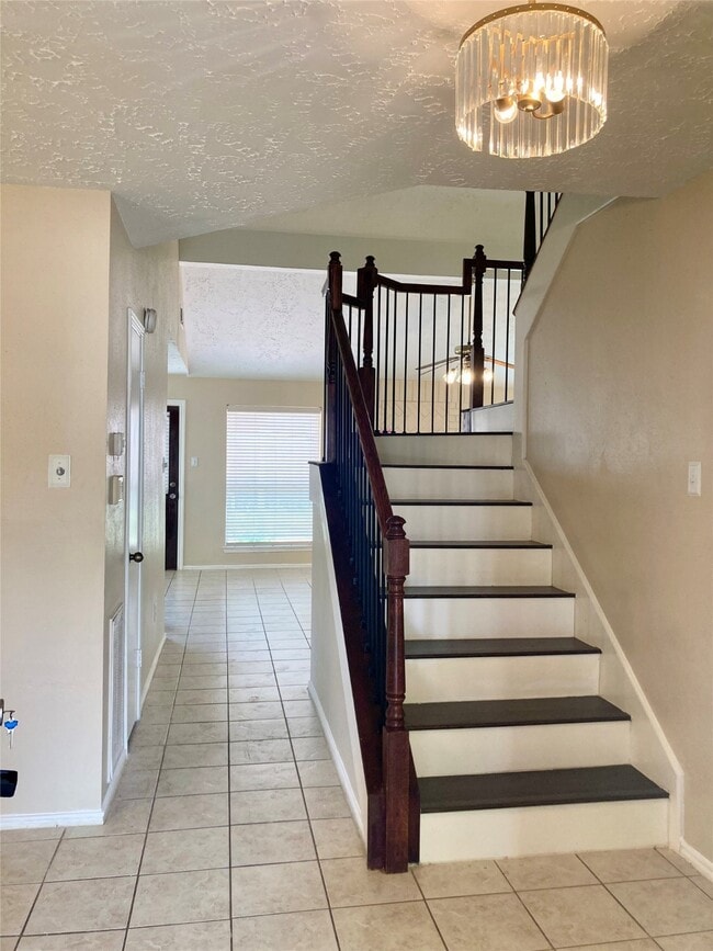 Building Photo - 12319 Fern Meadow Dr