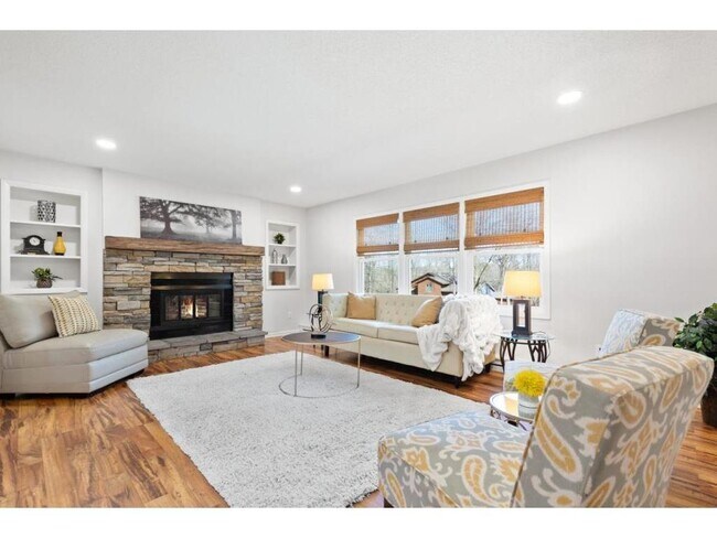 Building Photo - 25455 Nelsine Dr