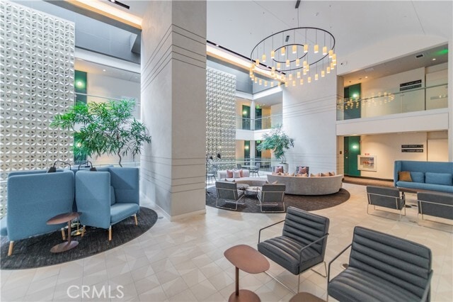 Building Photo - 400 S Broadway