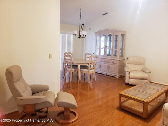 Building Photo - 7431 Flyway Dr
