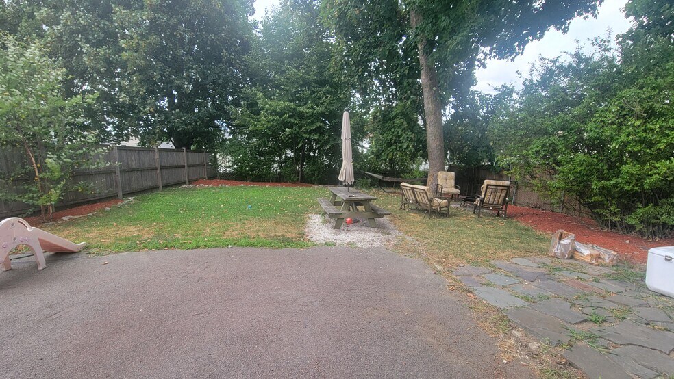 Building Photo - 54 Bolton St