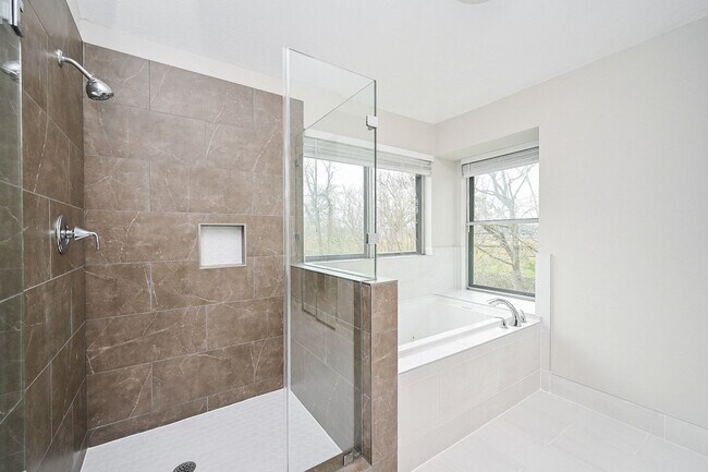 Building Photo - 3030 Great Lakes Ave