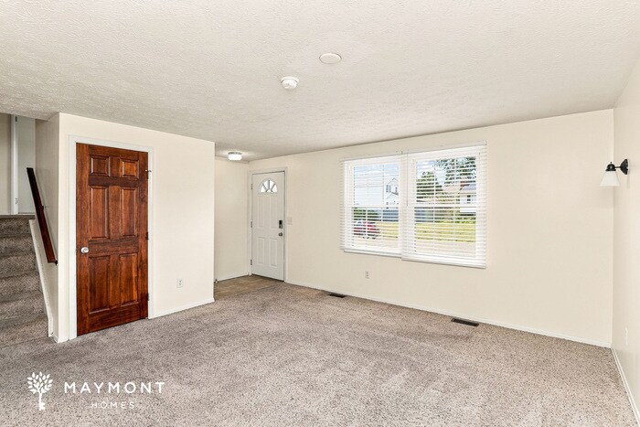 Building Photo - 9436 Burgess Dr