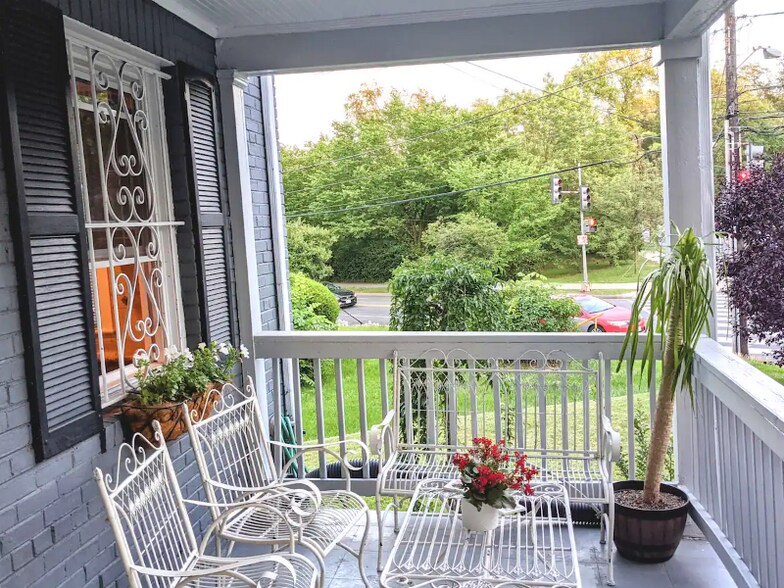 Building Photo - 4335 South Dakota Ave NE