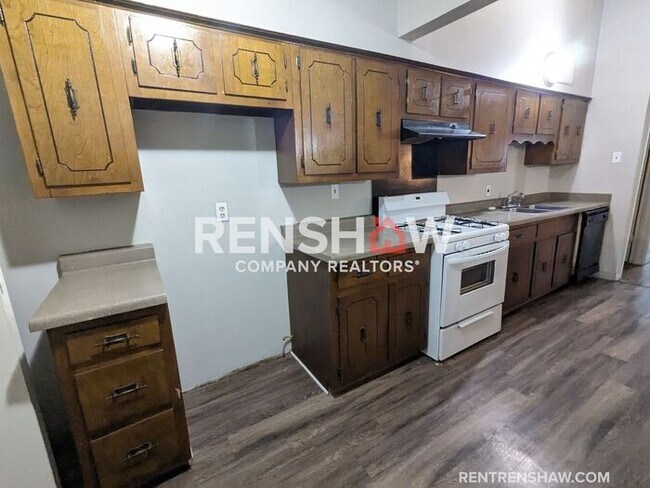 Building Photo - 1863 E. Alcy Rd. - Self Tour Available Thr...