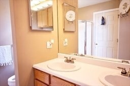 Building Photo - 30 Juniper Wood Dr