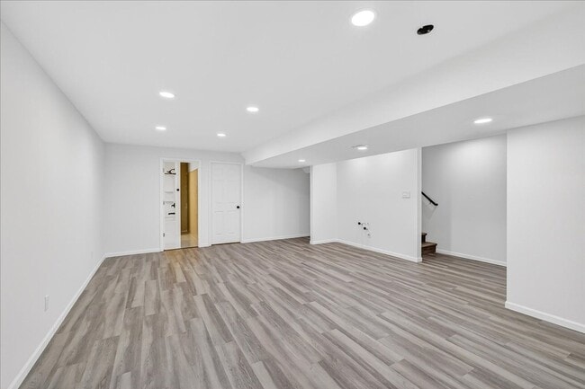 Building Photo - 1045 Range Trail