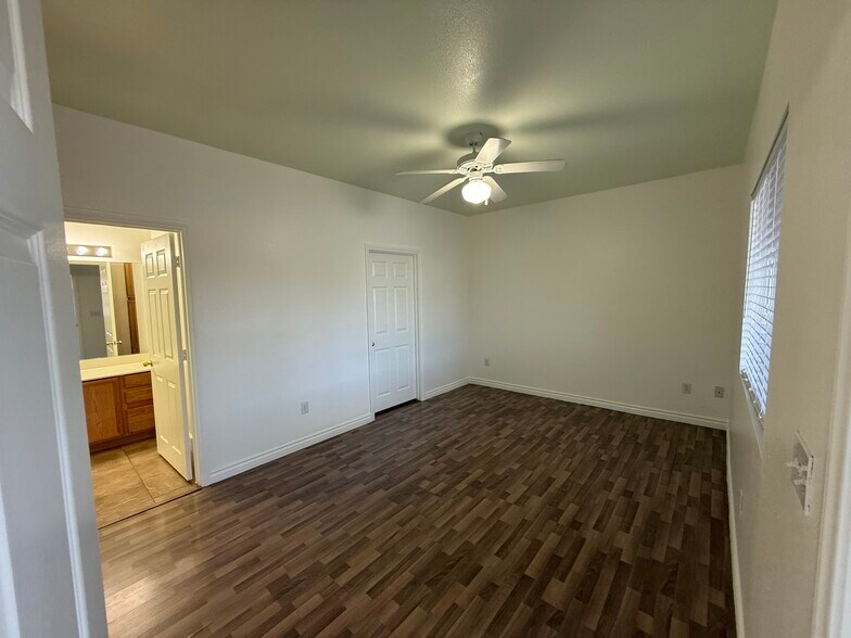 Building Photo - 4655 Gold Dust Ave
