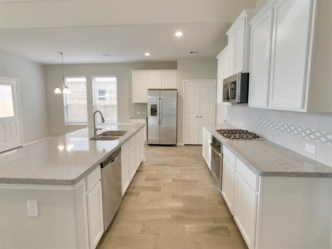 Building Photo - 24219 Via Vitani Dr