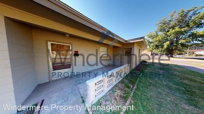 Building Photo - 1 br, 1 bath House - 114 S Clinton