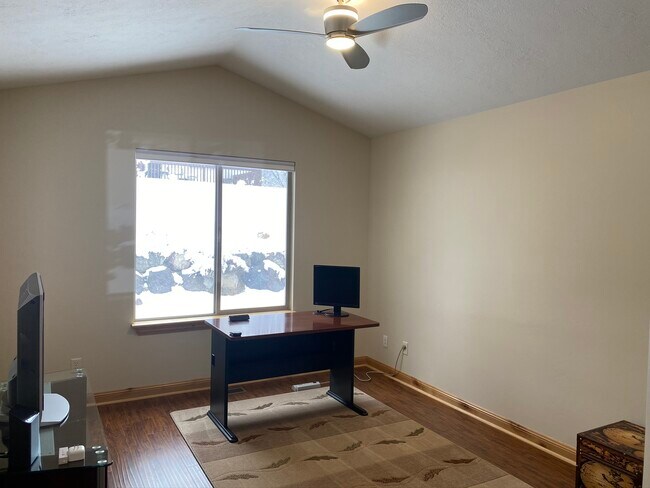 Building Photo - 11521 S Black Forest Dr