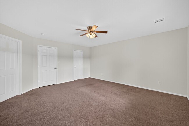 Building Photo - 6115 Shadow Isle Ln