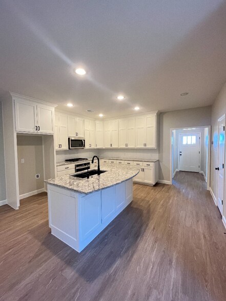 Building Photo - 1302 Milltown Rd