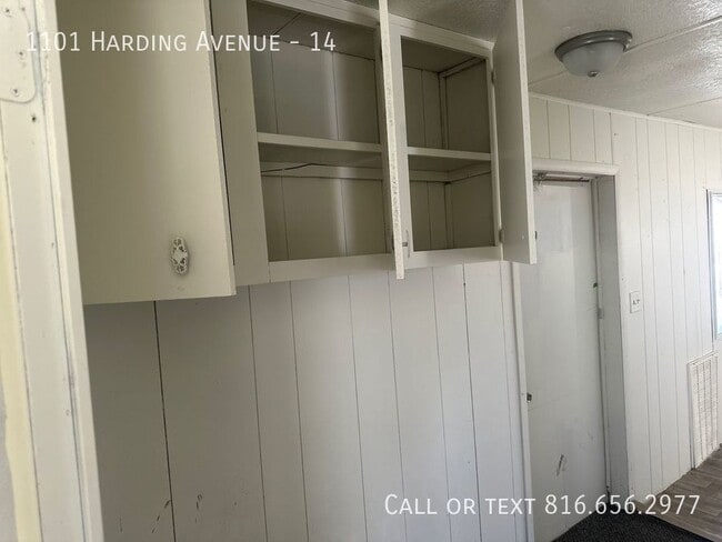 Building Photo - Mobile Home For Rent