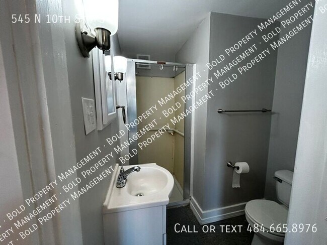 Building Photo - 545 N 10th St
