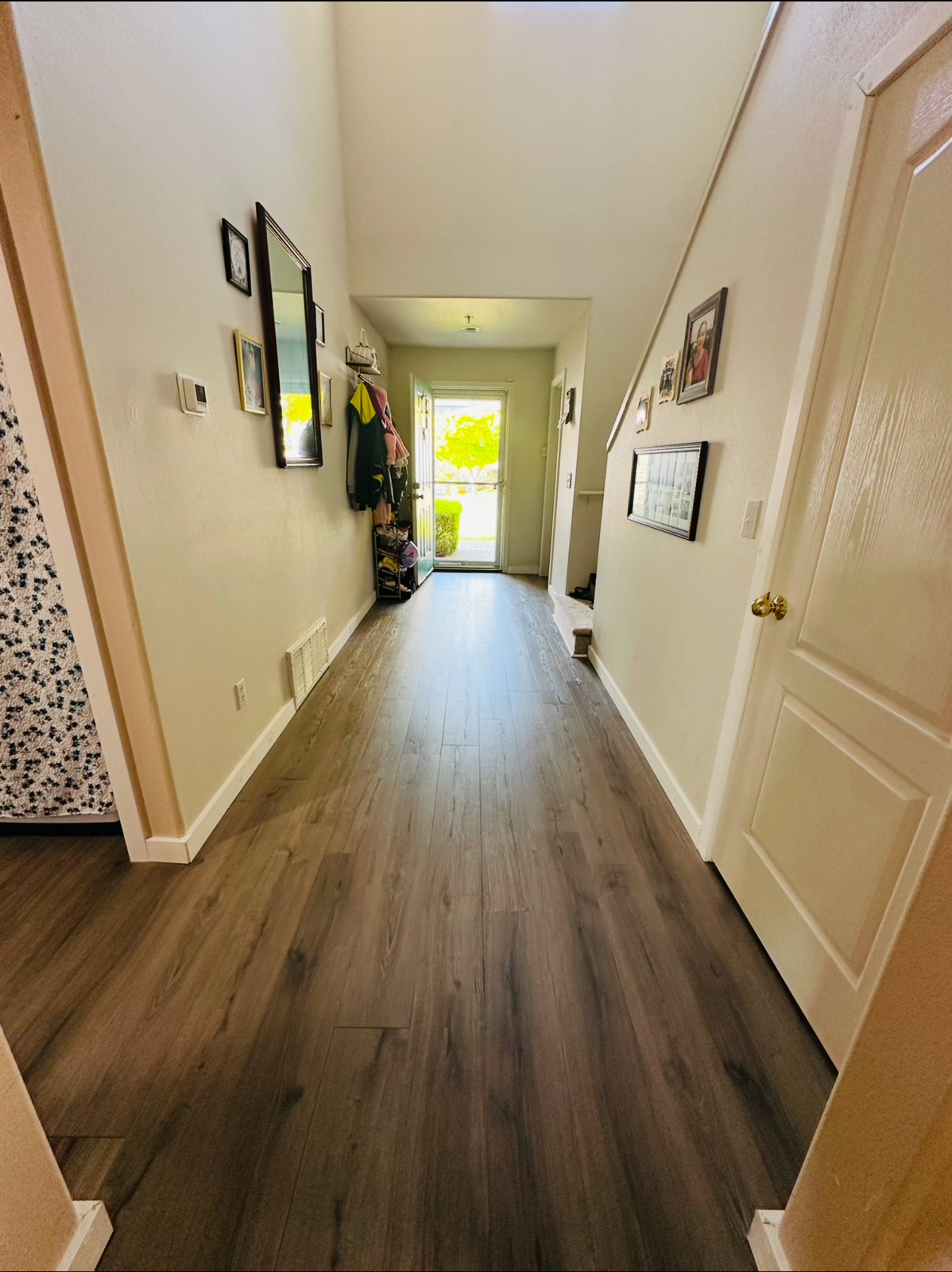 Building Photo - 4802 Nassau Ave NE